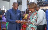 Le couple présidentiel assiste à une messe d'action de grâce à la paroisse Saint-Joseph de Tchibanga