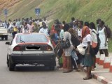 Calvaire matinal à Libreville : Où vont les taxis le matin ? Mystère national !
