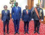 Le Chef de l'État honore l'Ambassadeur sortant du Japon et l'ancien président de la Commission (…)