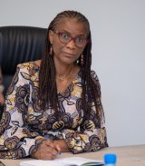 Echange entre Louise Pierrette Mvono et partenaires sociaux du ministère de la Planification et (…)