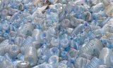 Interdiction de fabriquer ou d'importer des bouteilles en plastique à usage unique sans bouchon (…)